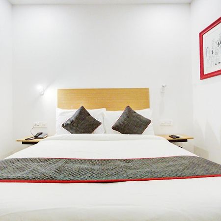 Townhouse Townhouse Atal Chowk Indirapuram 加济阿巴德 外观 照片