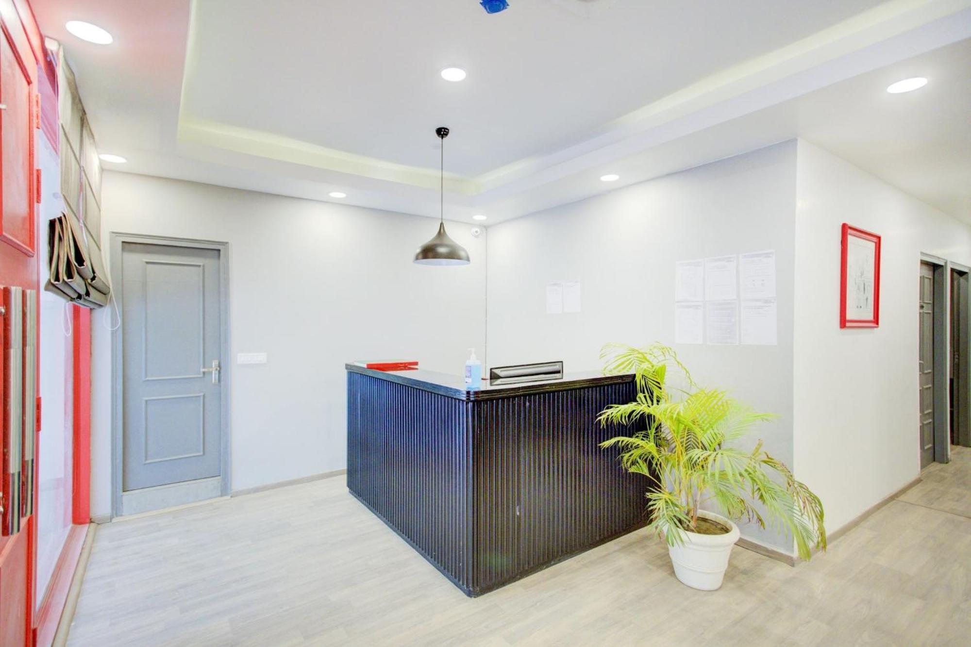Townhouse Townhouse Atal Chowk Indirapuram 加济阿巴德 外观 照片