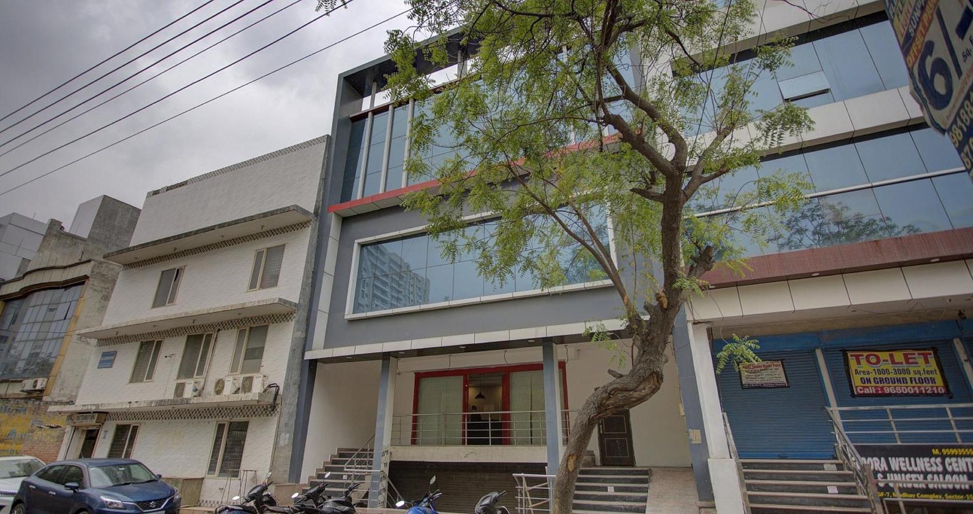 Townhouse Townhouse Atal Chowk Indirapuram 加济阿巴德 外观 照片