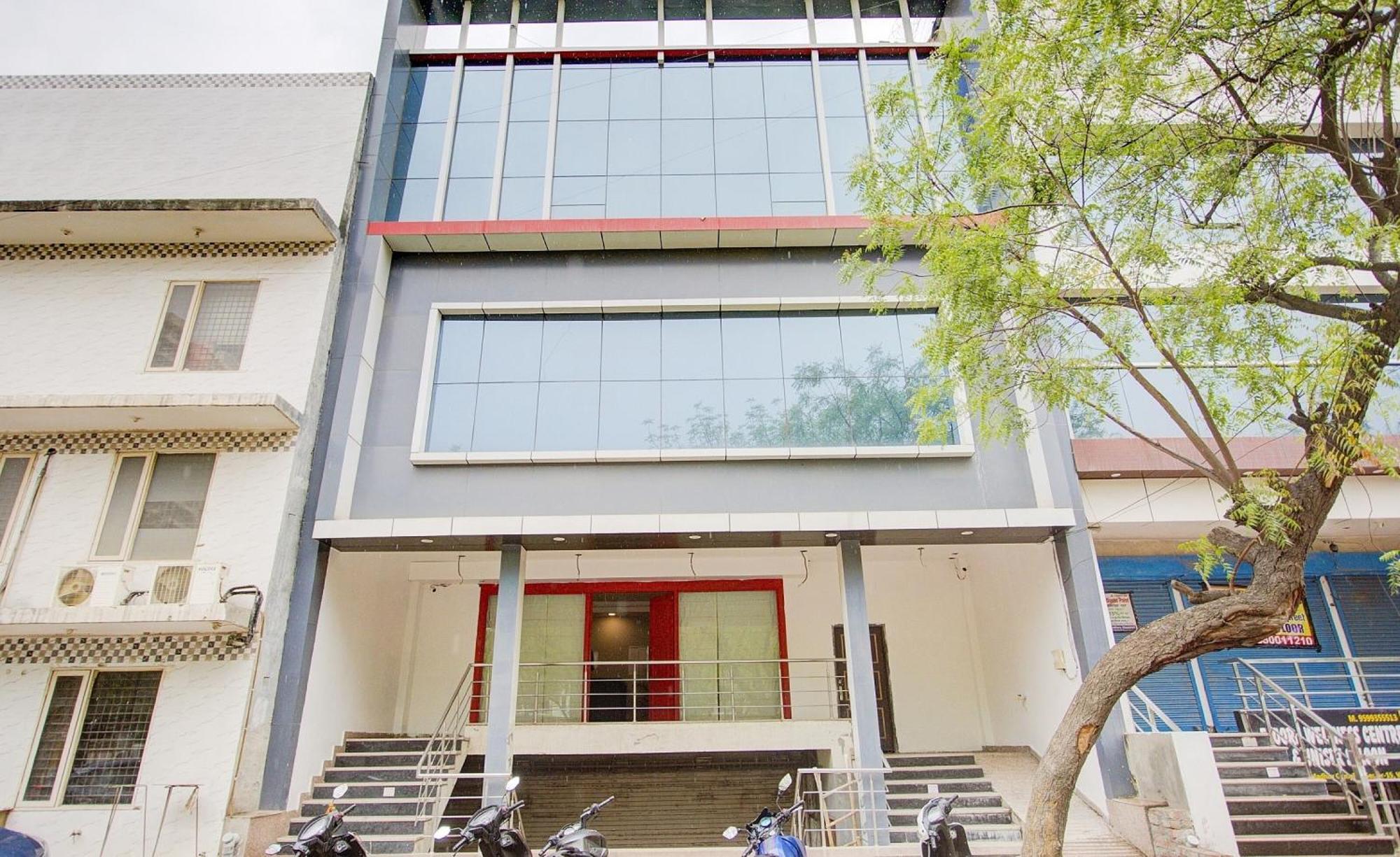 Townhouse Townhouse Atal Chowk Indirapuram 加济阿巴德 外观 照片